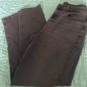 American Eagle outfitters size 8 long faded black jeans EUC Mom jeans